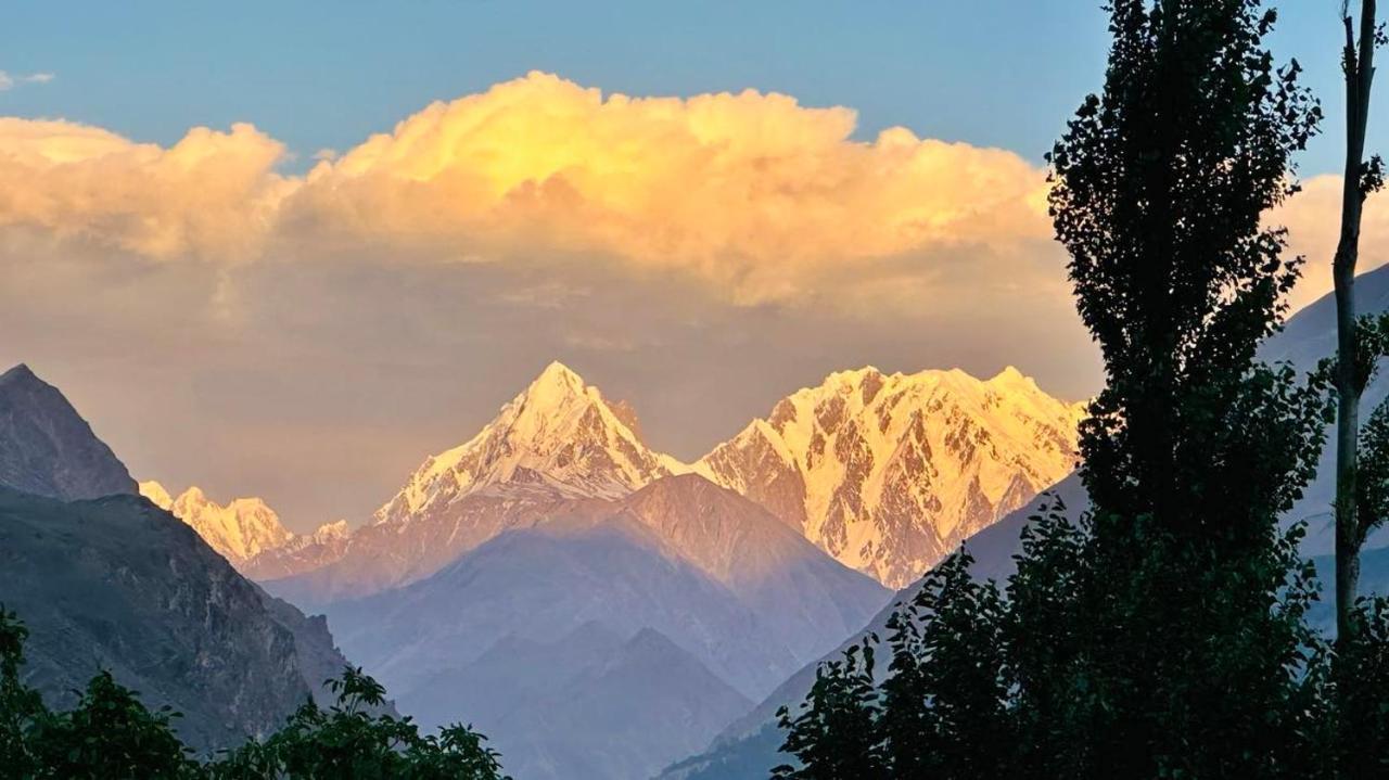 Backpackers Stories By Old Hunza Inn Karimabad  المظهر الخارجي الصورة